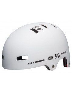 Casco BELL Local